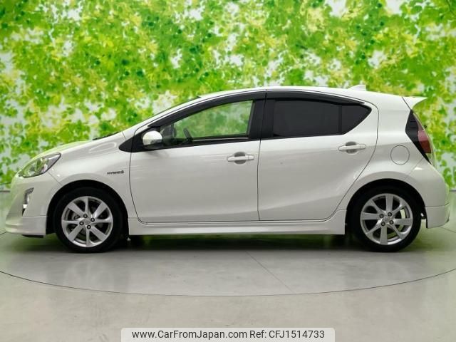 toyota aqua 2016 CFJ1514733 image 2