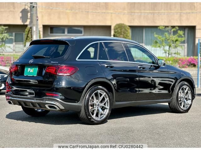 mercedes-benz glc-class 2022 quick_quick_253984_W1N2539842G044765 image 2