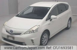 toyota prius-α 2014 CFJ1693581