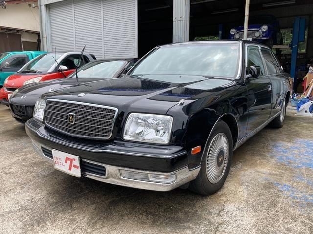 Used TOYOTA CENTURY 2015/Jul CFJ6661192 in good condition