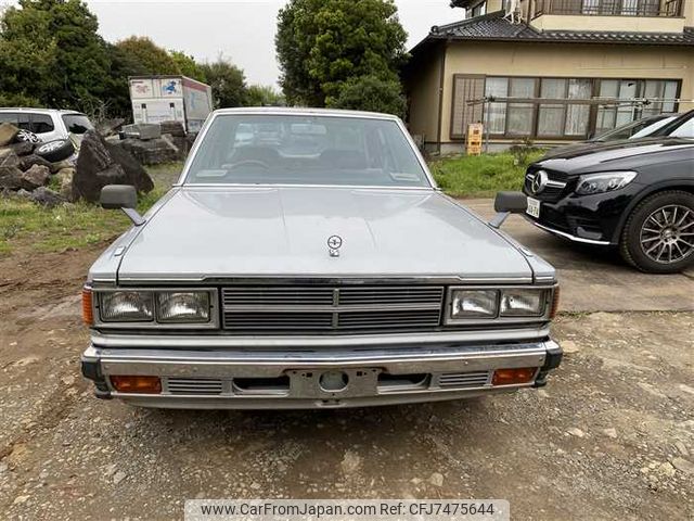 nissan gloria-sedan 1980 220422010139 image 2