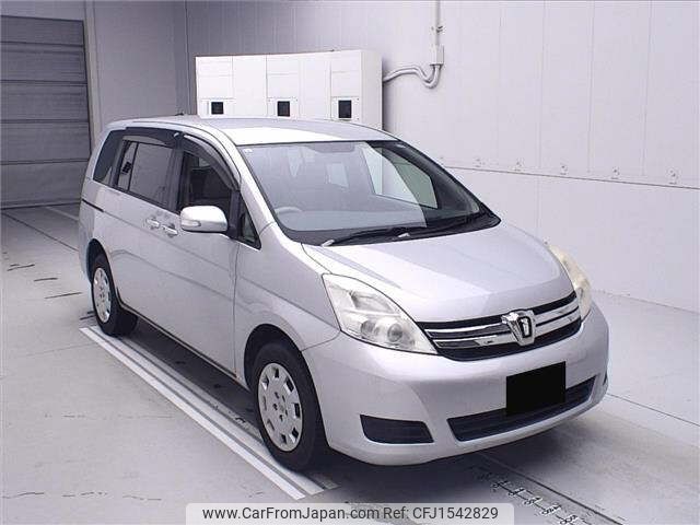 toyota isis 2013 CFJ1542829 image 1