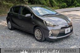 toyota aqua 2014 CFJ1582693