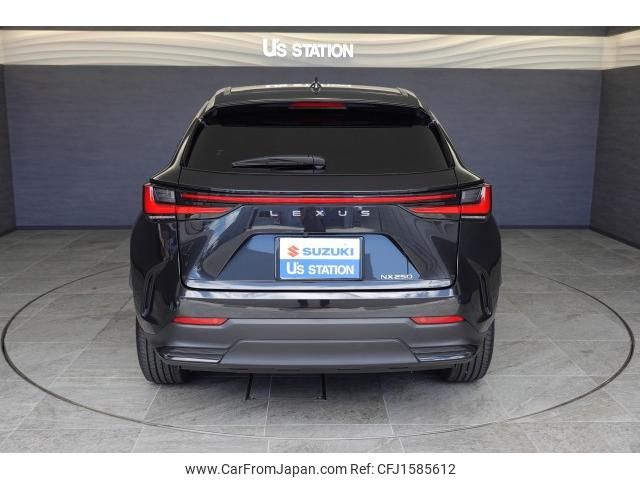 lexus nx 2022 CFJ1585612 image 2