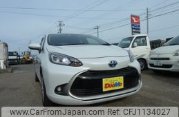 toyota aqua 2022 -TOYOTA--AQUA 6AA-MXPK16--MXPK16-2011428---TOYOTA--AQUA 6AA-MXPK16--MXPK16-2011428-