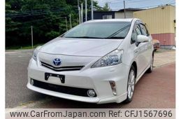 toyota prius-α 2012 CFJ1567696