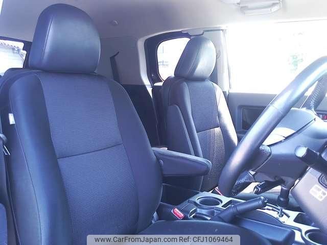 toyota fj-cruiser 2013 quick_quick_CBA-GSJ15W_GSJ15-0123291 image 2