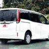 toyota noah 2017 504928-925952 image 2