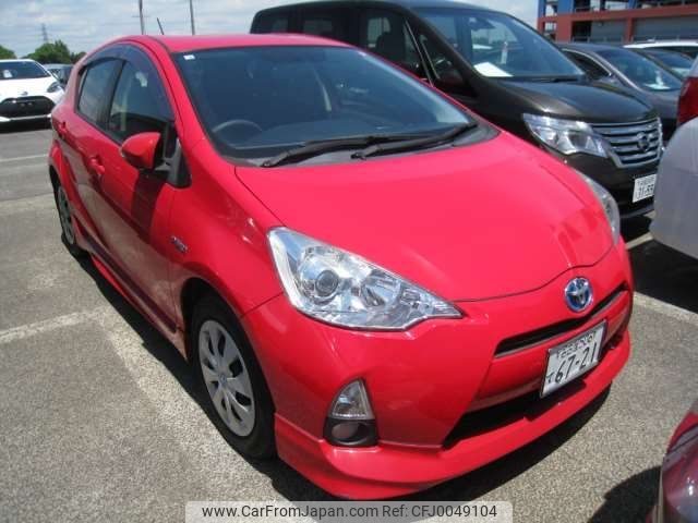 toyota aqua 2014 -TOYOTA 【名古屋 506】--AQUA DAA-NHP10--NHP10-6321514---TOYOTA 【名古屋 506】--AQUA DAA-NHP10--NHP10-6321514- image 1