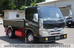 toyota dyna-truck 2011 CFJ1606023
