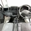 mitsubishi minicab-truck 2010 CMATCH_U00045666215 image 12