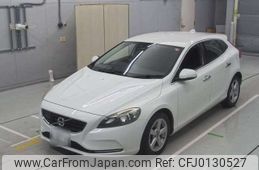 volvo v40 2014 -VOLVO 【浜松 302ｽ6018】--Volvo V40 DBA-MB4164T--YV1MV485BE2144782---VOLVO 【浜松 302ｽ6018】--Volvo V40 DBA-MB4164T--YV1MV485BE2144782-