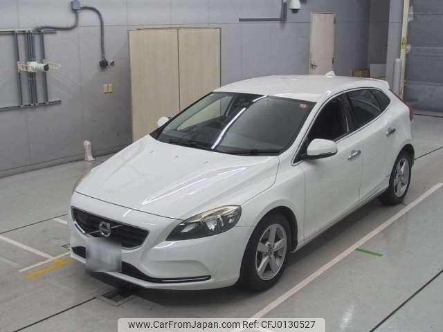 volvo v40 2014 -VOLVO 【浜松 302ｽ6018】--Volvo V40 DBA-MB4164T--YV1MV485BE2144782---VOLVO 【浜松 302ｽ6018】--Volvo V40 DBA-MB4164T--YV1MV485BE2144782- image 1