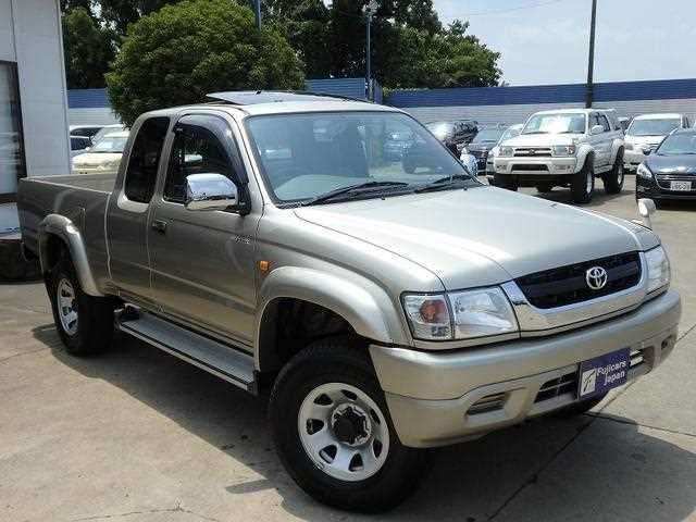 Used Toyota Hilux Sports Pickup 04 Apr Ln172 0003 In Good Condition For Sale