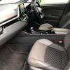 toyota c-hr 2020 quick_quick_6AA-ZYX11_ZYX11-2017411 image 6