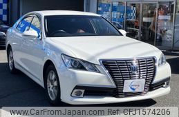 toyota crown-hybrid 2014 CFJ1574206