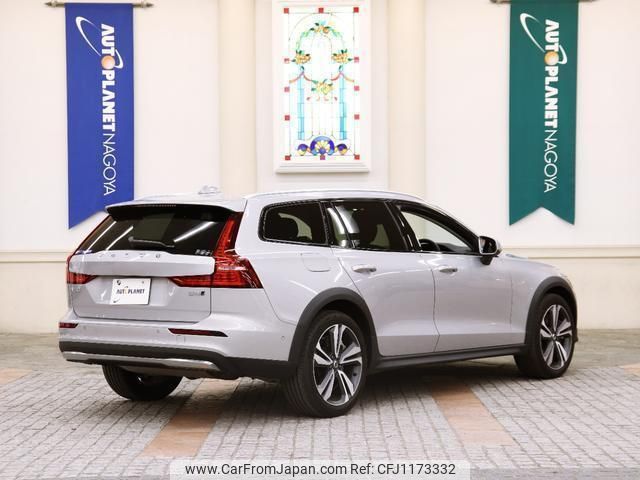volvo v60 2023 quick_quick_5AA-ZB420TM_YV1ZZL1M0P2108949 image 2