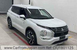 mitsubishi outlander-phev 2022 CFJ1801125