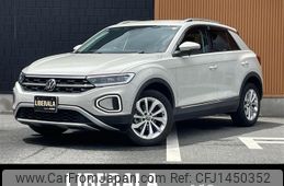 volkswagen volkswagen-others 2023 -VOLKSWAGEN--VW T-Roc 3BA-A1DPC--WVGZZZA1ZPV620265---VOLKSWAGEN--VW T-Roc 3BA-A1DPC--WVGZZZA1ZPV620265-