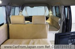 toyota hiace-wagon 2011 GOO_JP_700030304130250207001