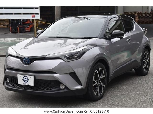 toyota c-hr 2018 quick_quick_DAA-ZYX10_ZYX10-2111736 image 2