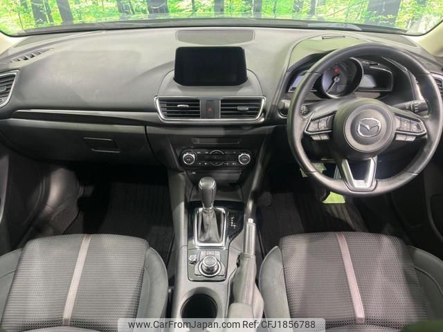 mazda axela 2018 CFJ1856788 image 2