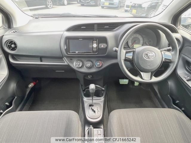 toyota vitz 2017 CFJ1665242 image 2