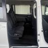 toyota voxy 2016 GOO_JP_700055065930250421003 image 22
