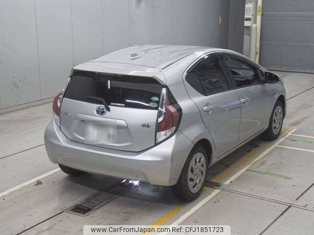 toyota aqua 2016 CFJ1851723 image 2