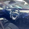 toyota prius 2018 quick_quick_DAA-ZVW55_ZVW55-8063422 image 7