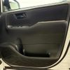 toyota voxy 2016 CFJ1846174 image 14