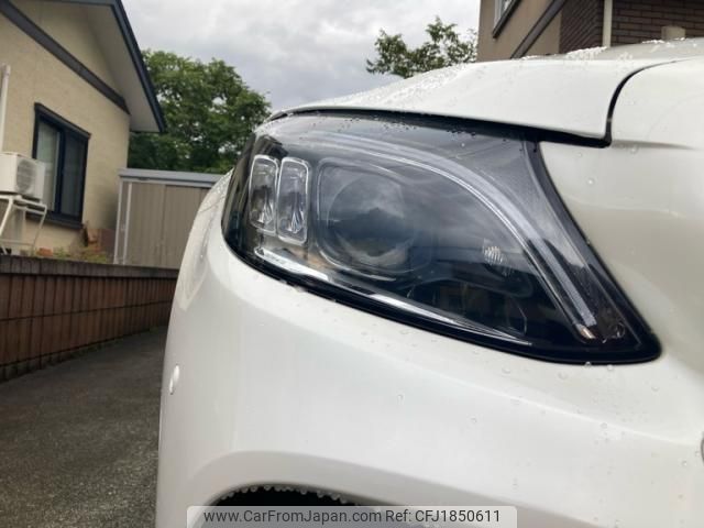 mercedes-benz c-class 2019 CFJ1850611 image 2