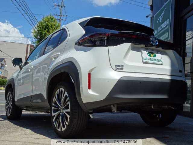 toyota yaris-cross 2022 CFJ1478036 image 2