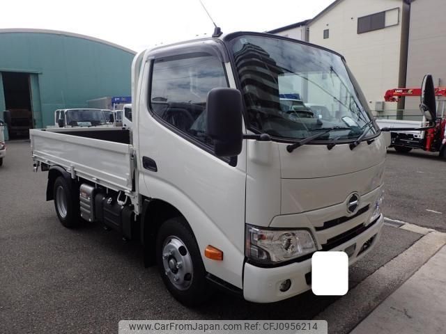 hino dutro 2025 CFJ0956214 image 1