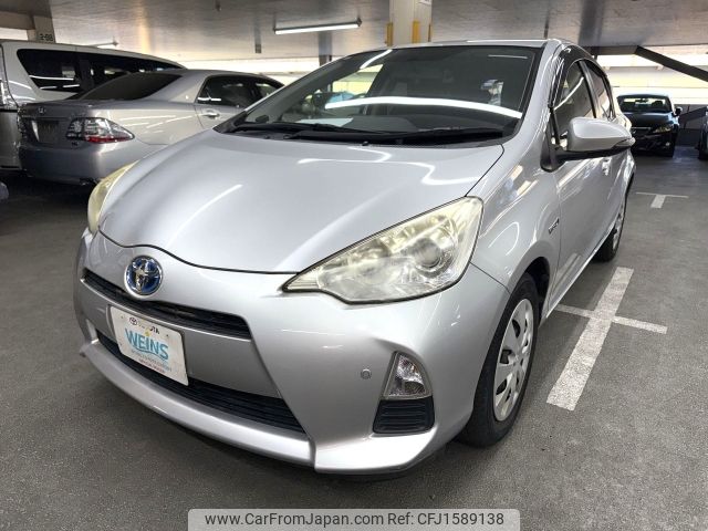 toyota aqua 2012 CFJ1589138 image 1
