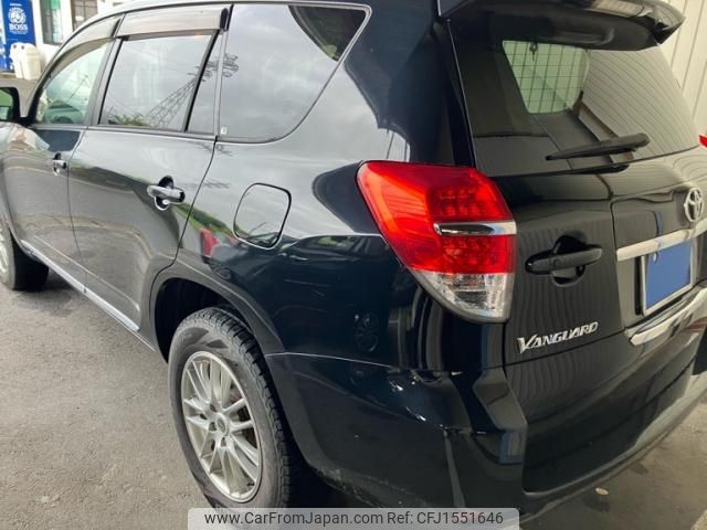 toyota vanguard 2011 CFJ1551646 image 2