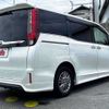 toyota esquire 2015 504928-931120 image 2