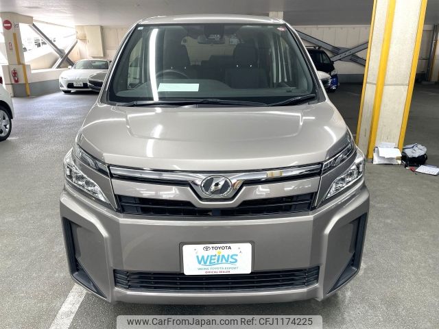 toyota voxy 2018 AF-ZRR80-0468112 image 2