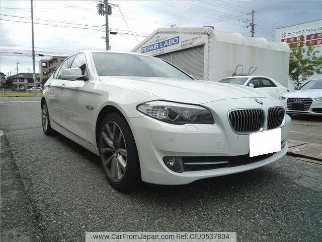 bmw 5-series 2010 -BMW 【神戸 354ﾘ825】--BMW 5 Series FP25-0C546185---BMW 【神戸 354ﾘ825】--BMW 5 Series FP25-0C546185- image 1