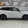 mitsubishi outlander-phev 2017 quick_quick_DLA-GG2W_GG2W-0401194 image 18