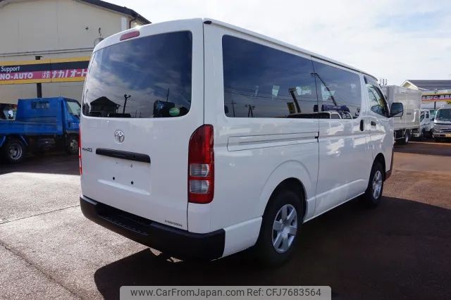 toyota hiace-regius 2017 quick_quick_LDF-KDH206V_KDH206-6017457 image 2