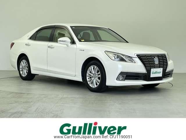 toyota crown 2013 -TOYOTA--Crown DAA-AWS210--AWS210-6021640---TOYOTA--Crown DAA-AWS210--AWS210-6021640- image 1