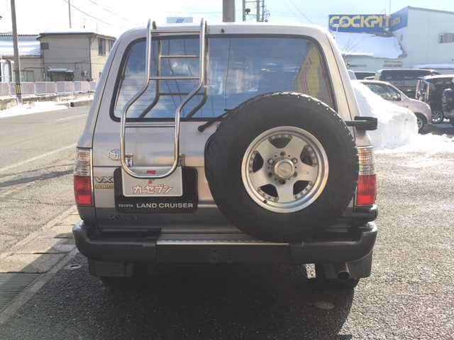 よっしー 8-97549742-0 Front Fender suitable for ISUZU DMAX2021