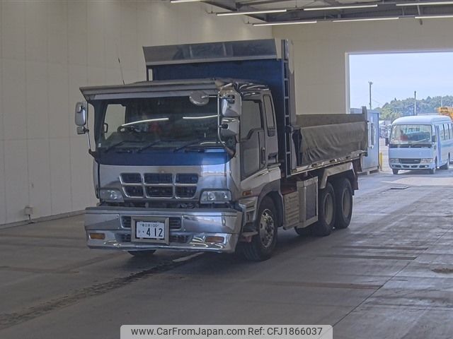 isuzu giga 2004 CFJ1866037 image 1