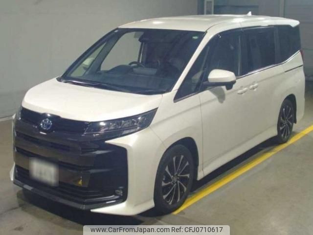 toyota noah 2023 quick_quick_6AA-ZWR90W_0128463 image 1