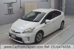 toyota prius 2013 -TOYOTA--Prius ZVW30-5701064---TOYOTA--Prius ZVW30-5701064-