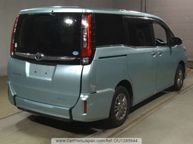 toyota esquire 2015 CFJ1285944 image 2