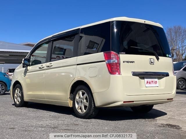 honda stepwagon 2014 quick_quick_RK1_RK1-1401574 image 2