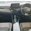 toyota c-hr 2017 -TOYOTA--C-HR DAA-ZYX10--ZYX10-2067390---TOYOTA--C-HR DAA-ZYX10--ZYX10-2067390- image 16