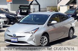 toyota prius 2017 -TOYOTA--Prius ZVW50--8065584---TOYOTA--Prius ZVW50--8065584-